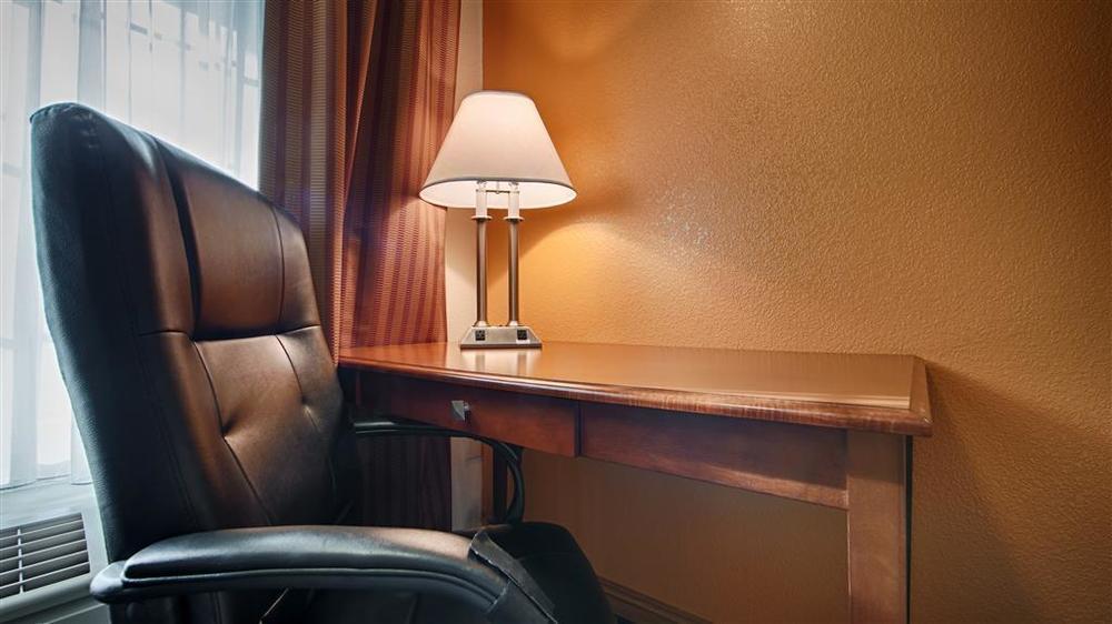 Cloverdale Wine Country Inn & Suites Habitación foto